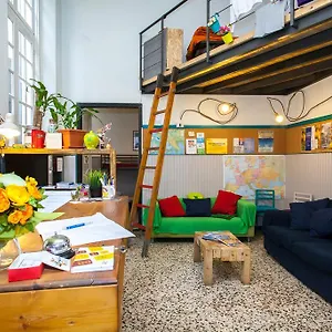 Hostel Ostellin, Genua